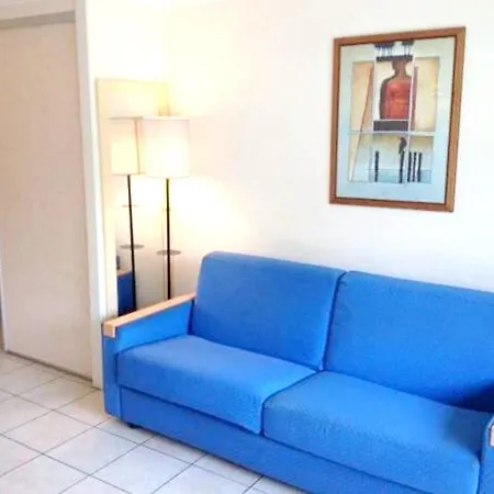 Accueillant A Laurent Du 25 M² Piscine Διαμέρισμα